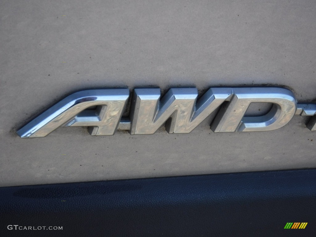 2017 RAV4 XLE AWD Hybrid - Silver Sky Metallic / Black photo #14