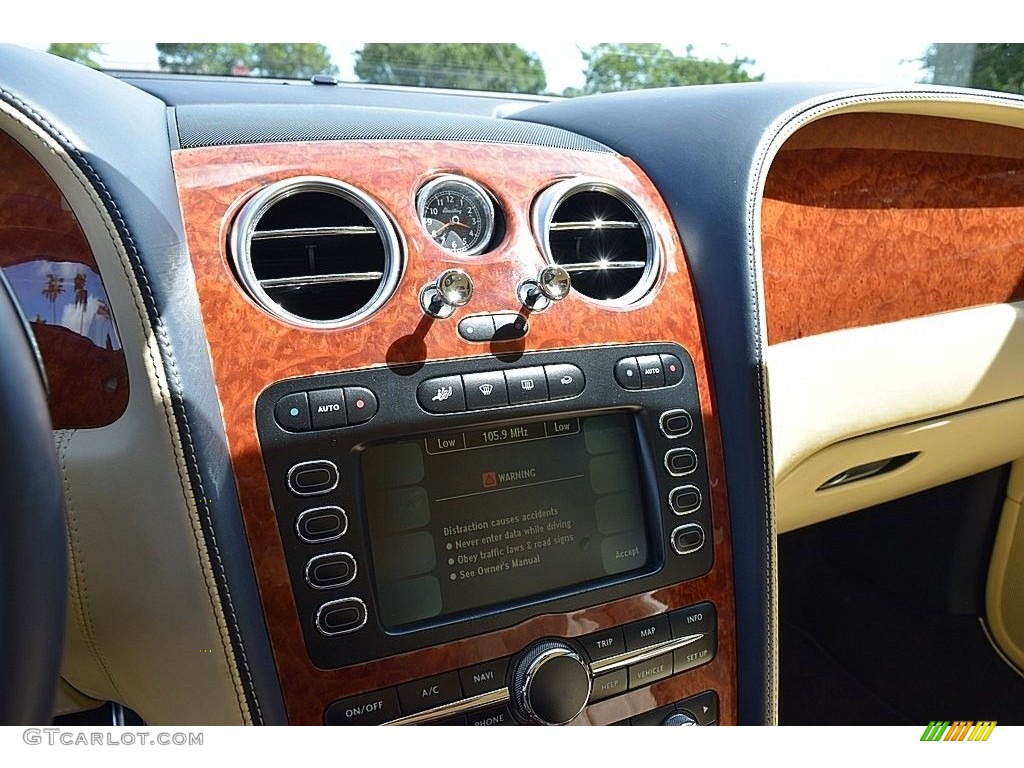 2006 Bentley Continental GT Standard Continental GT Model Controls Photos