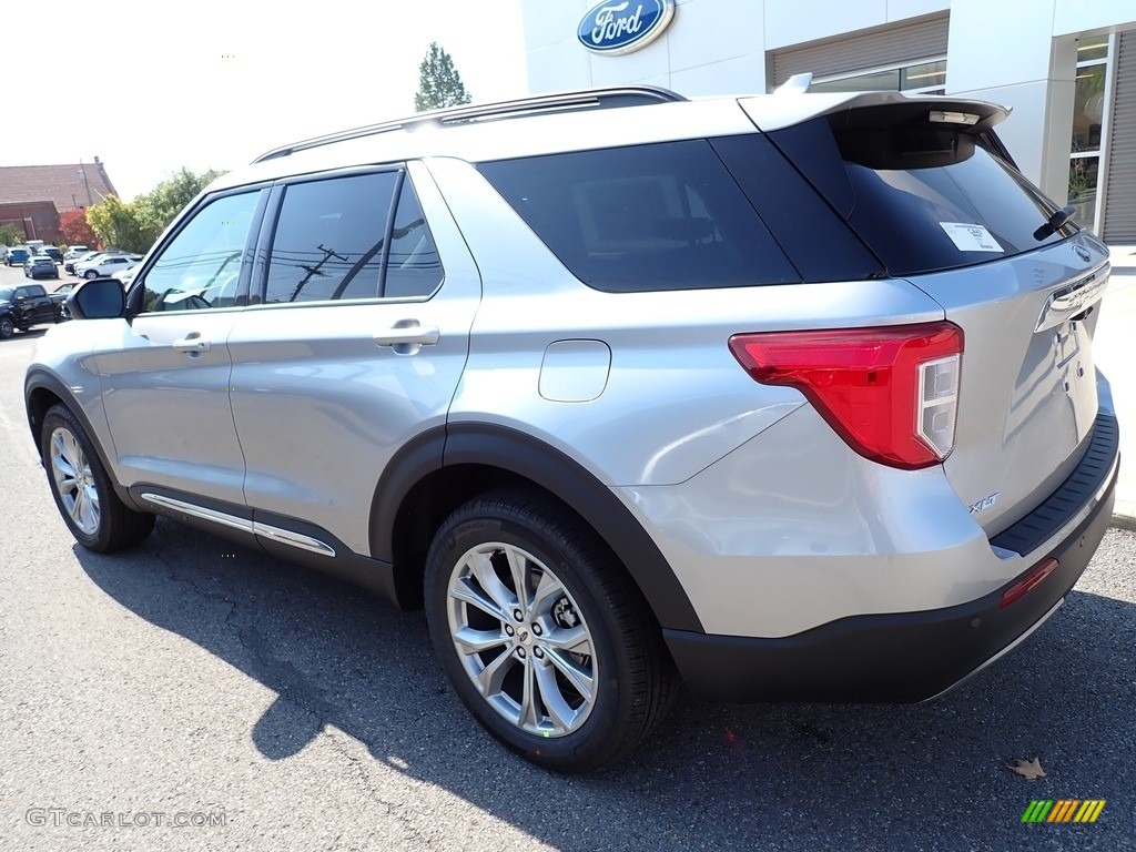 2020 Explorer XLT 4WD - Iconic Silver Metallic / Ebony photo #3