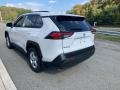 Super White - RAV4 XLE AWD Photo No. 2