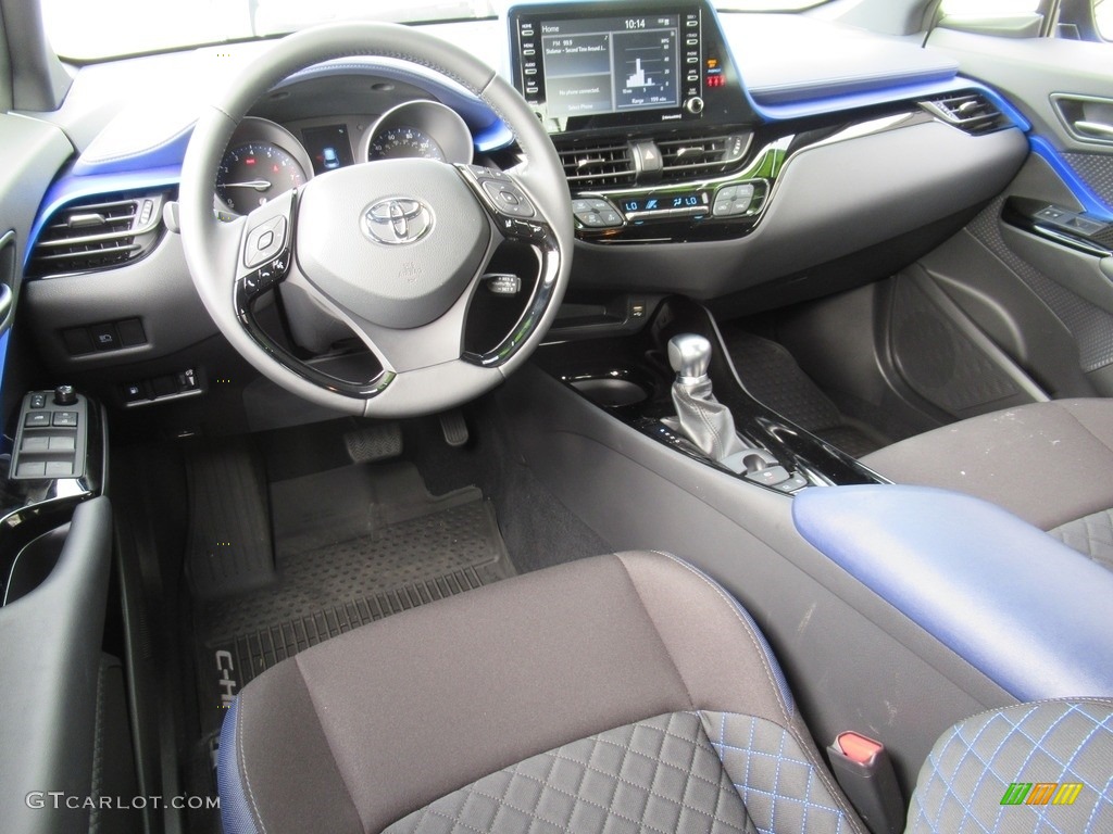 Black Interior 2020 Toyota C-HR XLE Photo #139794949