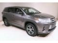 Front 3/4 View of 2019 Highlander LE