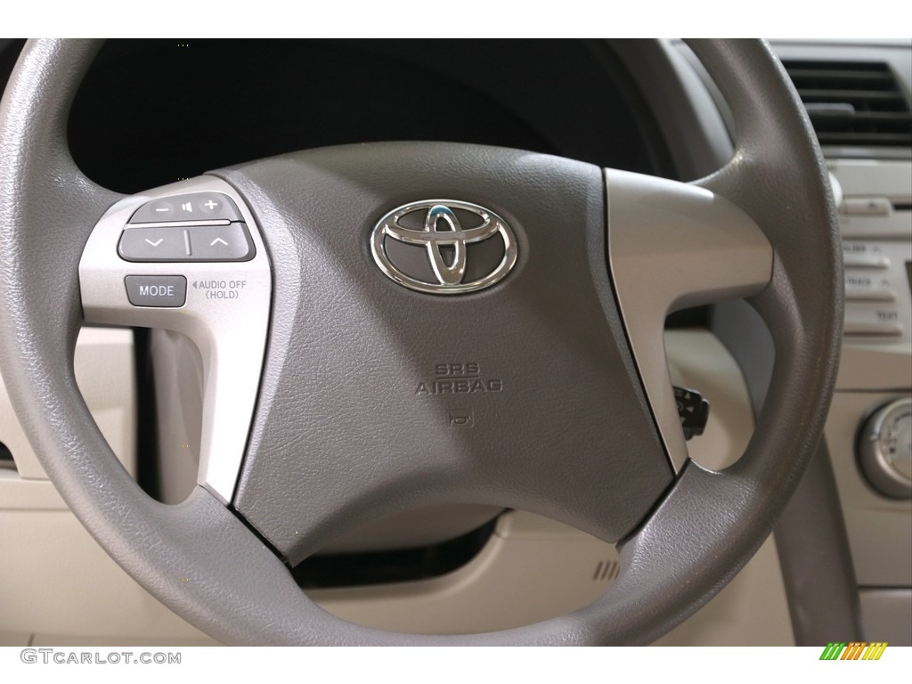 2011 Camry LE - Aloe Green Metallic / Bisque photo #8
