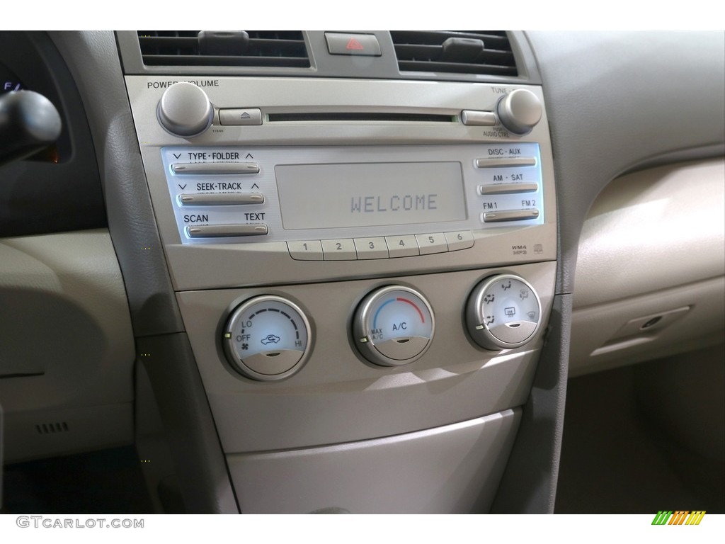 2011 Camry LE - Aloe Green Metallic / Bisque photo #13