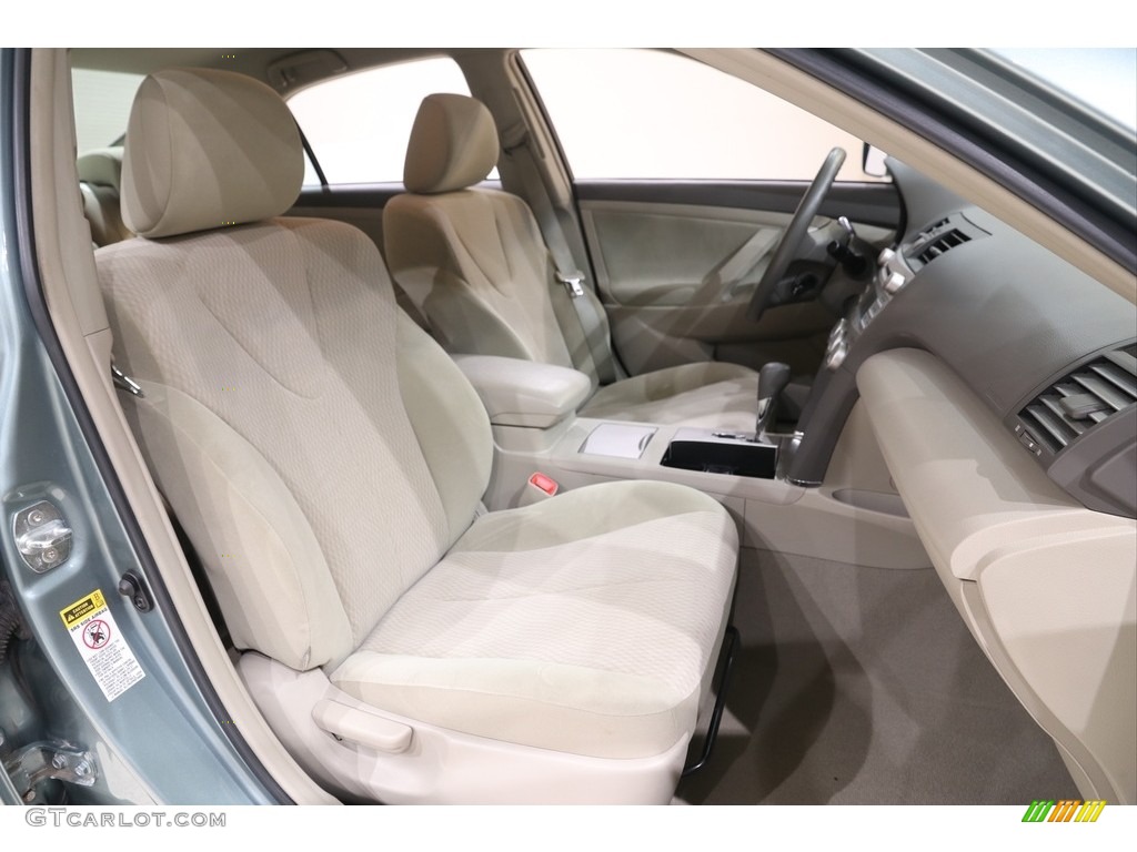 2011 Camry LE - Aloe Green Metallic / Bisque photo #22