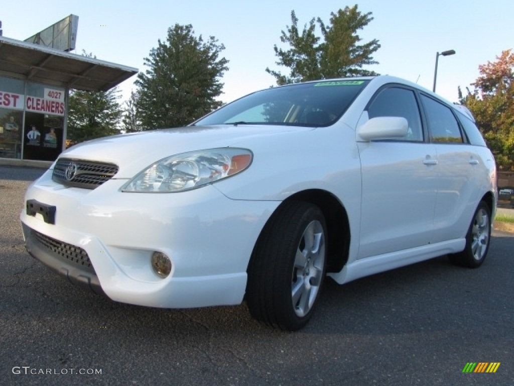 2005 Matrix XRS - Super White / Stone Gray photo #6