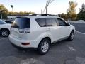 2013 Diamond White Pearl Mitsubishi Outlander ES  photo #3