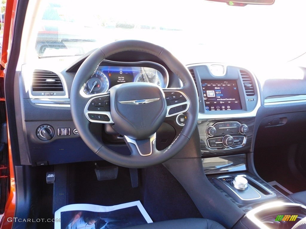 2020 Chrysler 300 Touring AWD Black Dashboard Photo #139803419