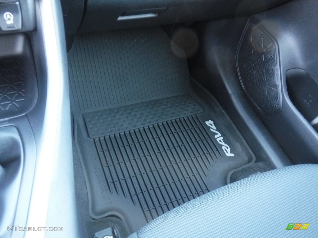 2020 RAV4 LE AWD - Magnetic Gray Metallic / Light Gray photo #26