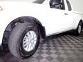 2017 Glacier White Nissan Frontier SV King Cab 4x4  photo #7