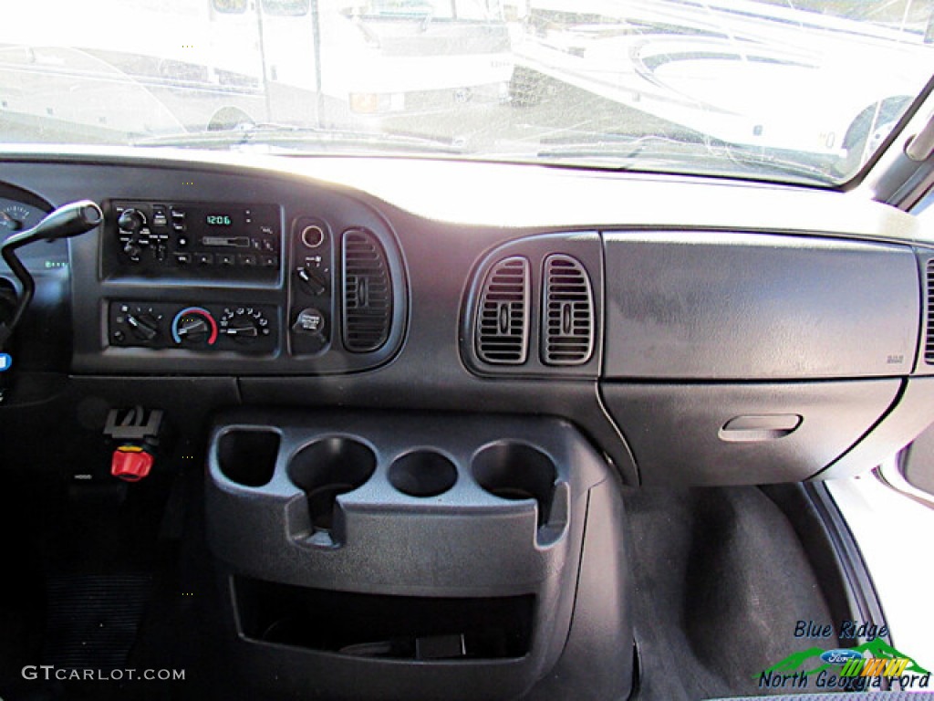 2002 Ram Van 3500 Passenger - Bright White / Dark Slate Gray photo #18