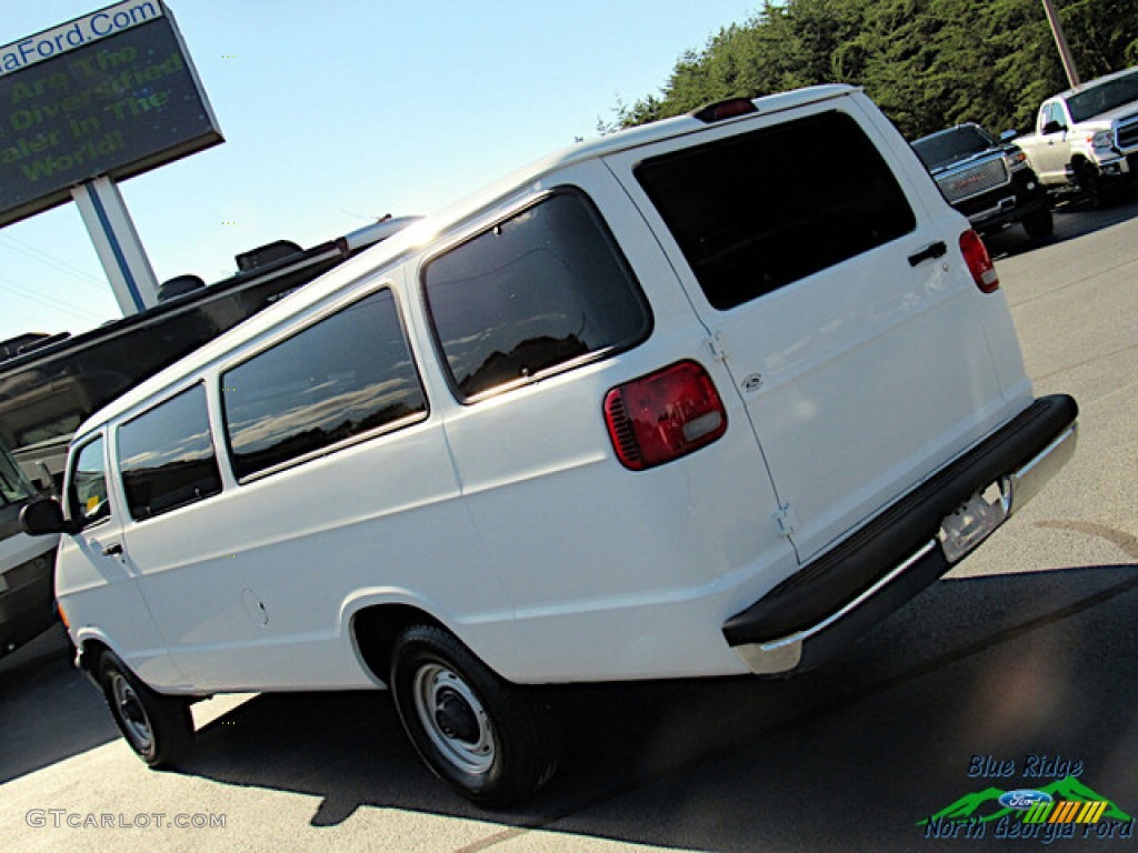 2002 Ram Van 3500 Passenger - Bright White / Dark Slate Gray photo #26