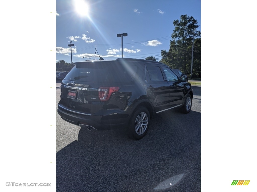 2018 Explorer XLT 4WD - Shadow Black / Ebony Black photo #5