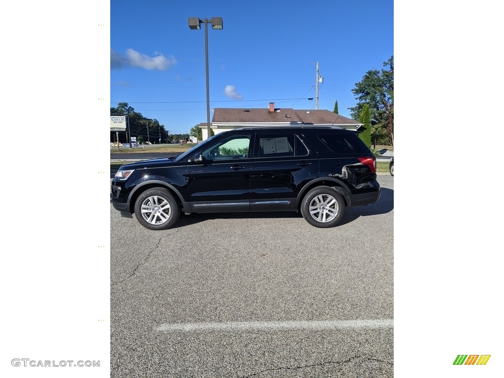 2018 Explorer XLT 4WD - Shadow Black / Ebony Black photo #8