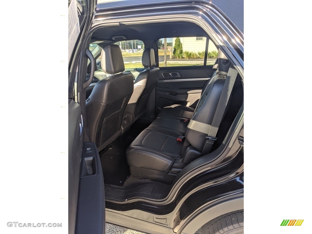 2018 Explorer XLT 4WD - Shadow Black / Ebony Black photo #13