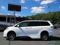 2016 Super White Toyota Sienna SE Premium  photo #2