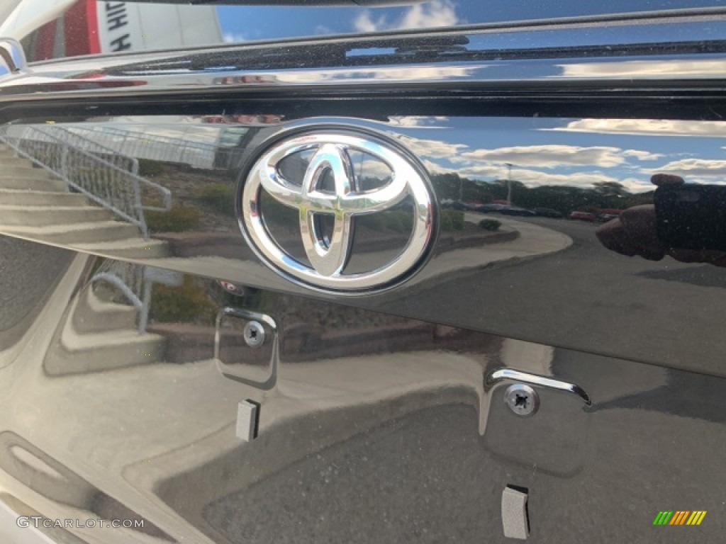 2021 RAV4 XLE AWD - Midnight Black Metallic / Black photo #26
