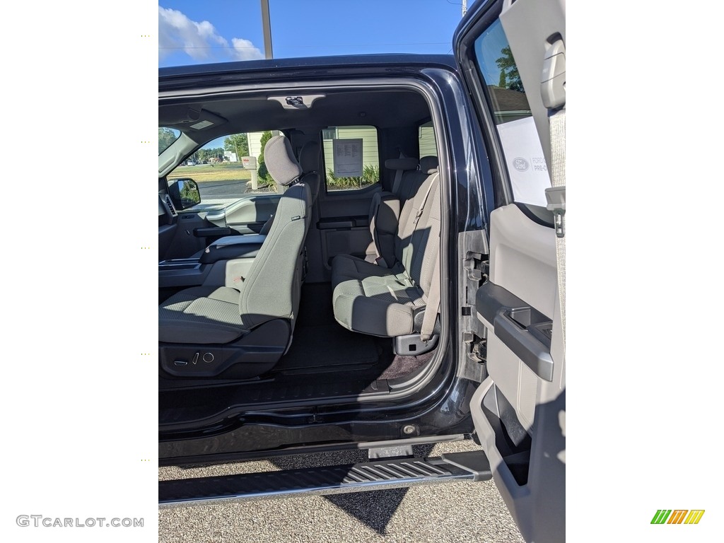 2017 F150 XLT SuperCab 4x4 - Shadow Black / Earth Gray photo #13