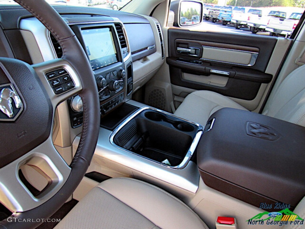 2018 1500 Laramie Crew Cab 4x4 - Brilliant Black Crystal Pearl / Canyon Brown/Light Frost Beige photo #23