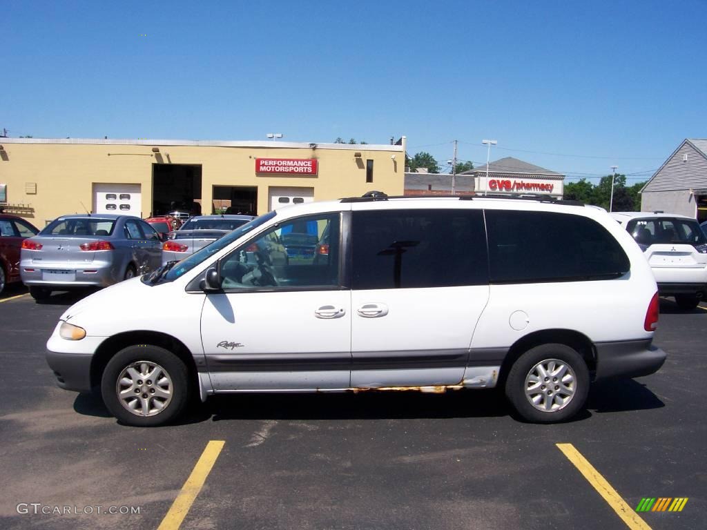 1997 Grand Voyager SE - Bright White / Gray photo #7