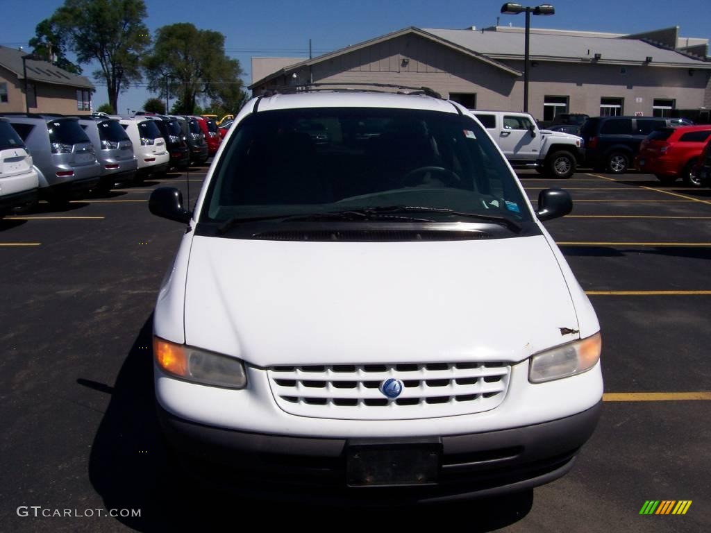 1997 Grand Voyager SE - Bright White / Gray photo #13