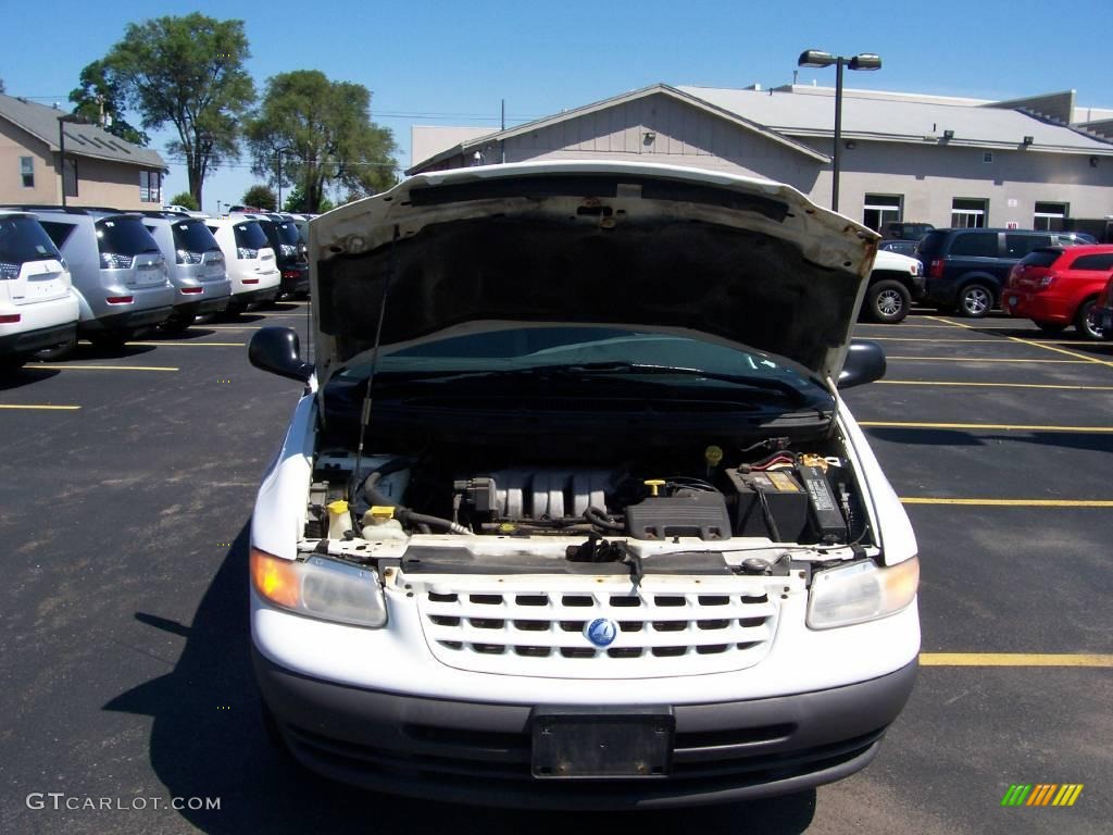1997 Grand Voyager SE - Bright White / Gray photo #14