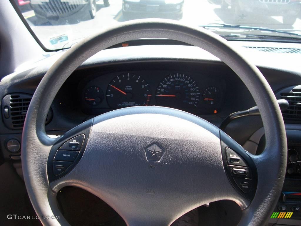 1997 Grand Voyager SE - Bright White / Gray photo #23