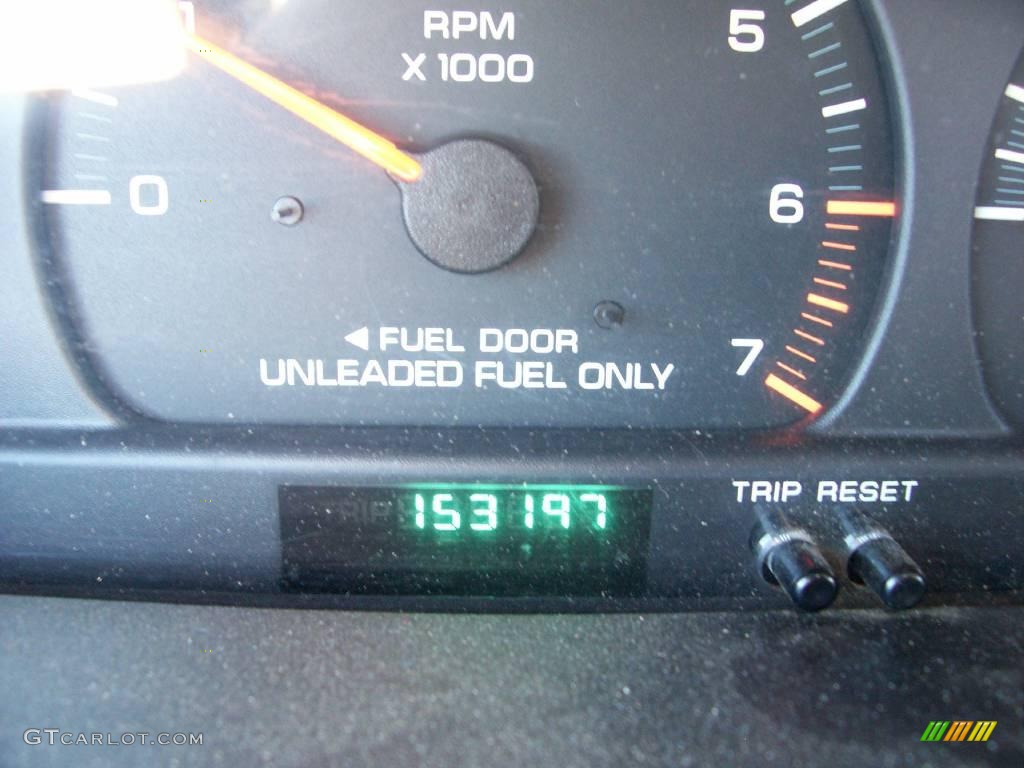 1997 Grand Voyager SE - Bright White / Gray photo #24