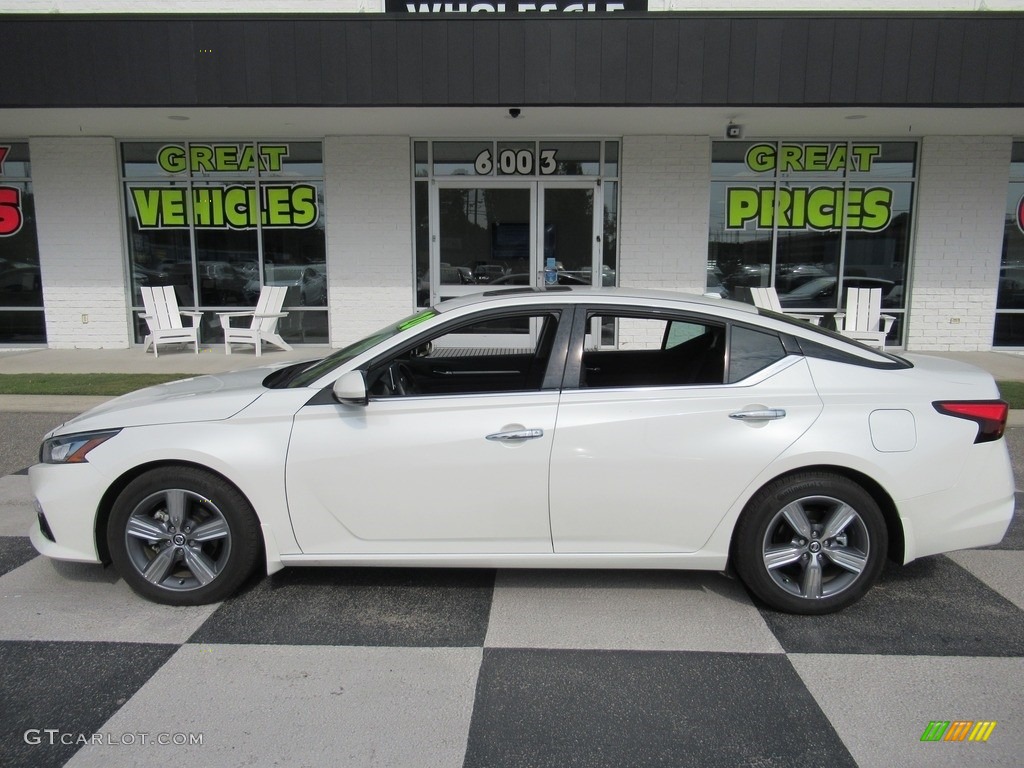 2019 Altima SL - Pearl White / Charcoal photo #1