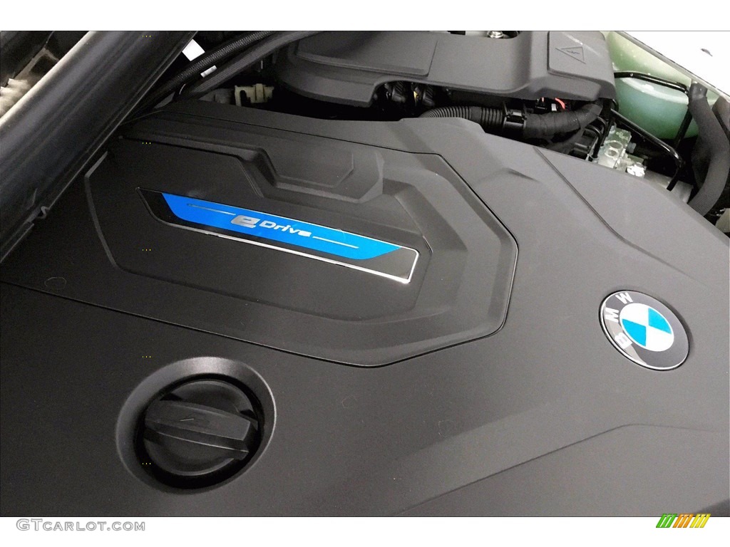2021 BMW X3 xDrive30e Marks and Logos Photo #139827426