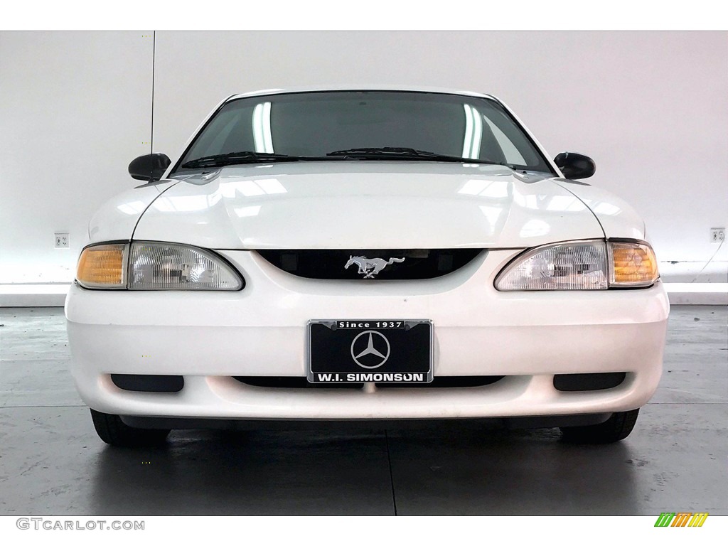 1998 Mustang V6 Coupe - Ultra White / Medium Graphite photo #2