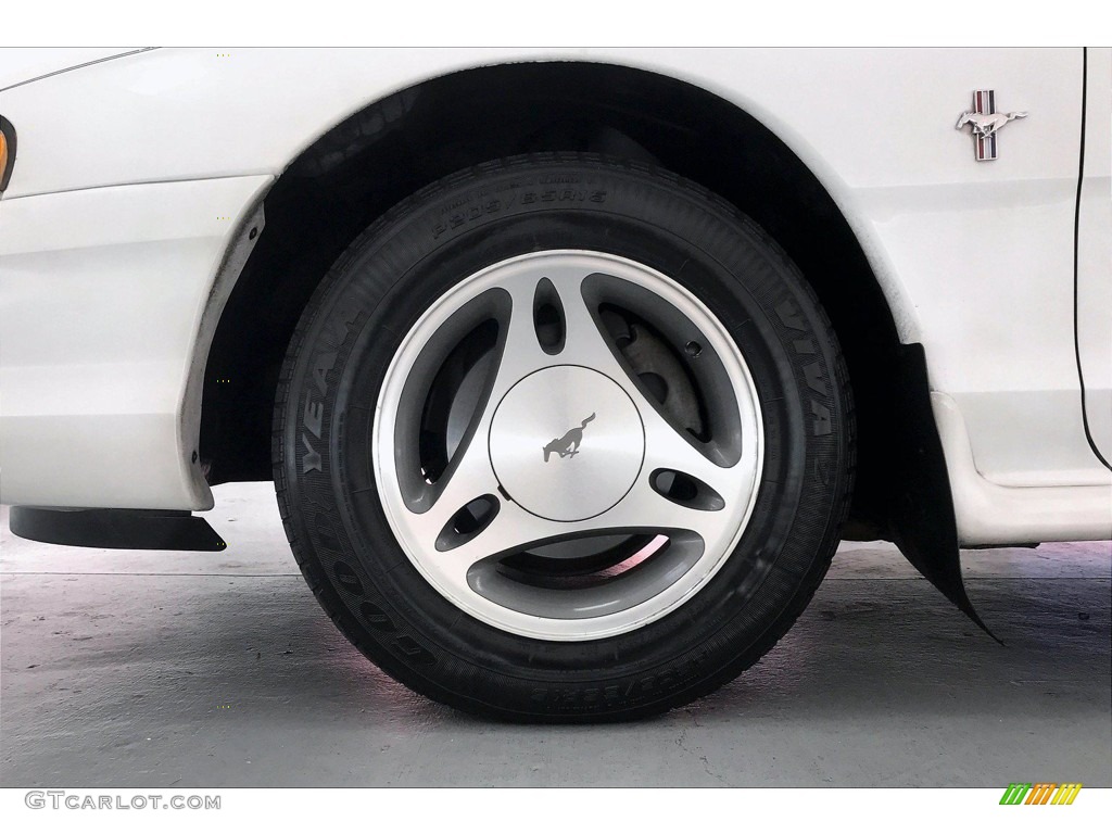 1998 Ford Mustang V6 Coupe Wheel Photos