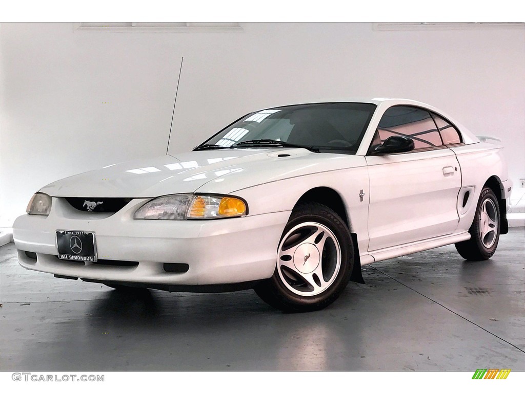 Ultra White 1998 Ford Mustang V6 Coupe Exterior Photo #139828707