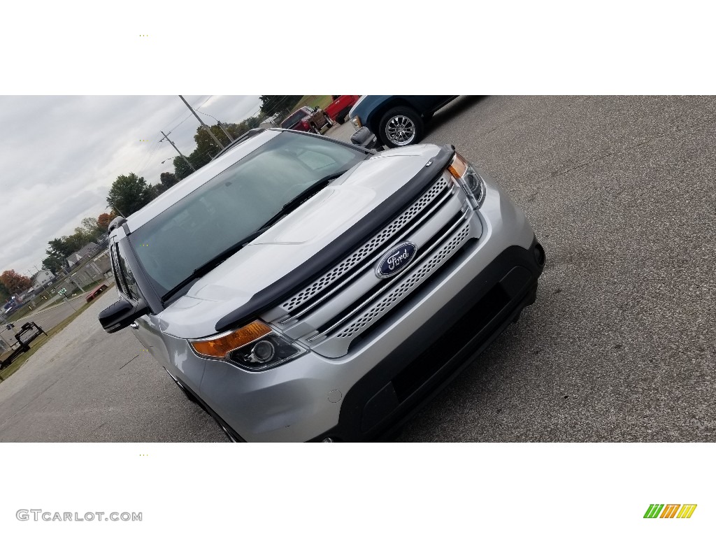 2015 Explorer XLT 4WD - Ingot Silver / Charcoal Black photo #9
