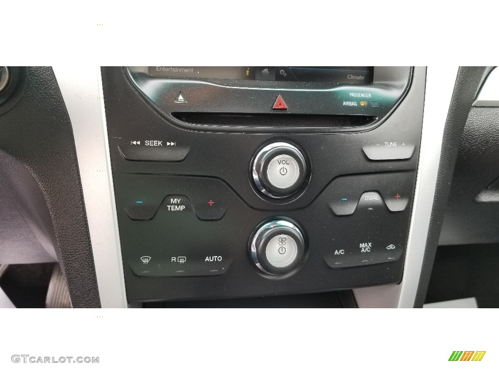 2015 Explorer XLT 4WD - Ingot Silver / Charcoal Black photo #18