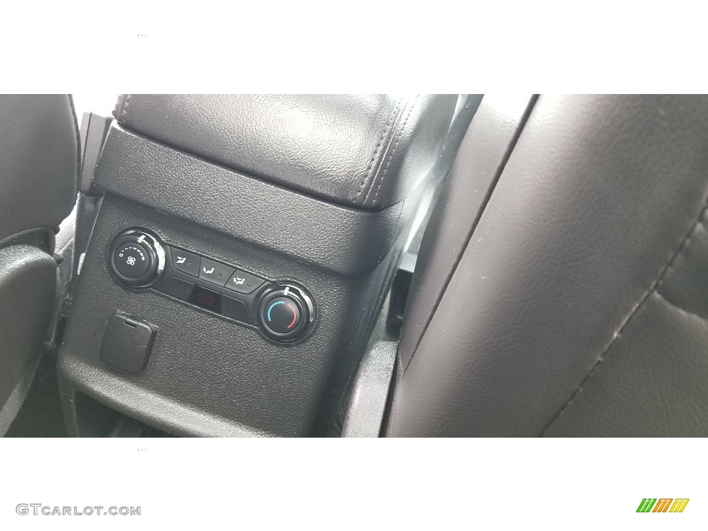 2015 Explorer XLT 4WD - Ingot Silver / Charcoal Black photo #28
