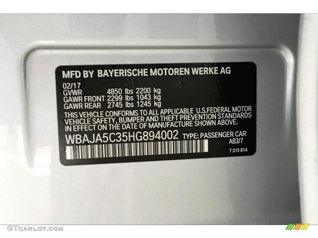 2017 5 Series 530i Sedan - Glacier Silver Metallic / Black photo #36