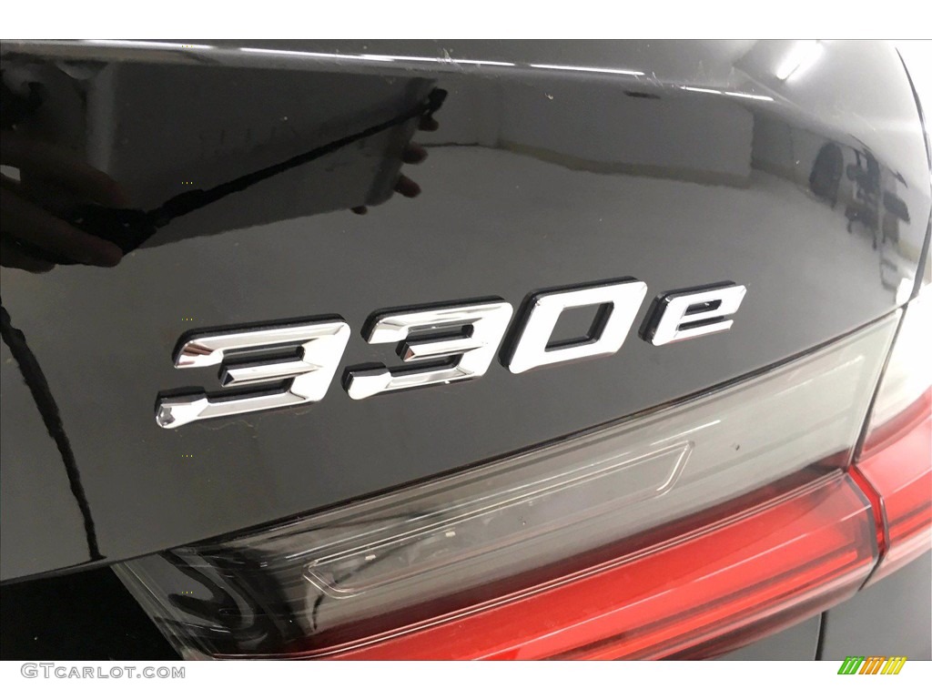 2021 BMW 3 Series 330e Sedan Marks and Logos Photo #139835178