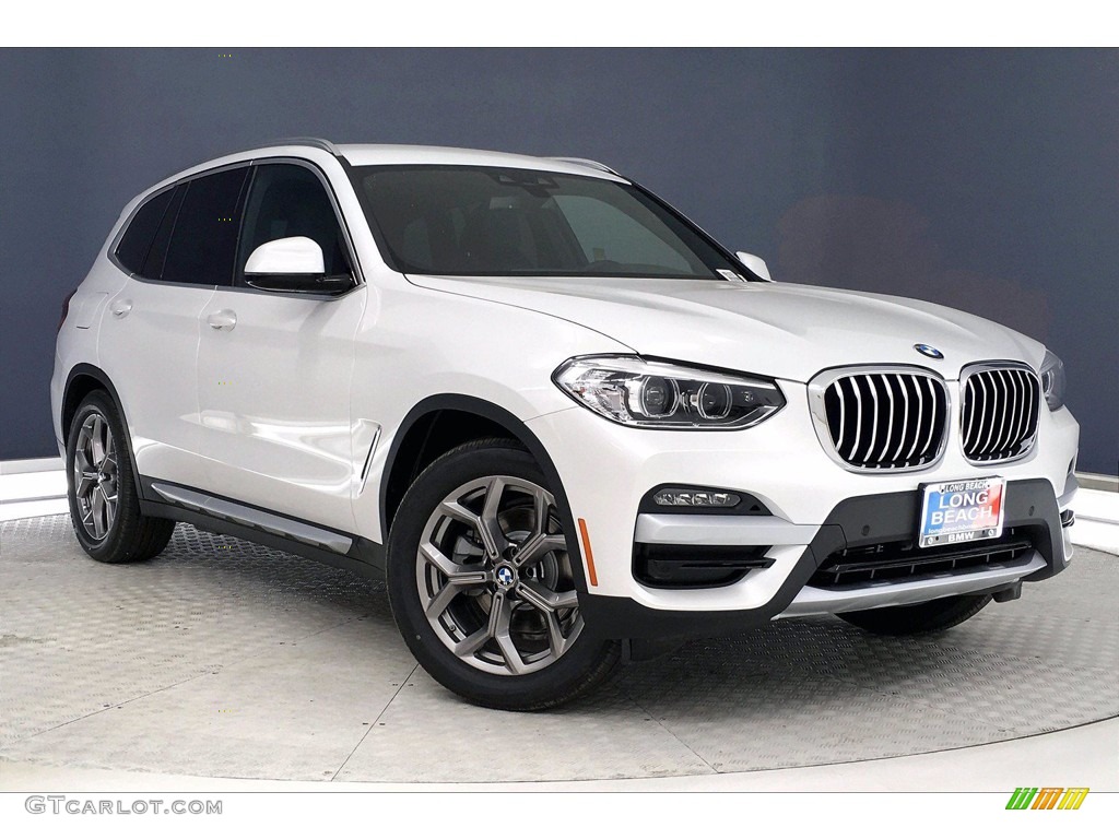 2021 X3 xDrive30e - Mineral White Metallic / Black photo #19