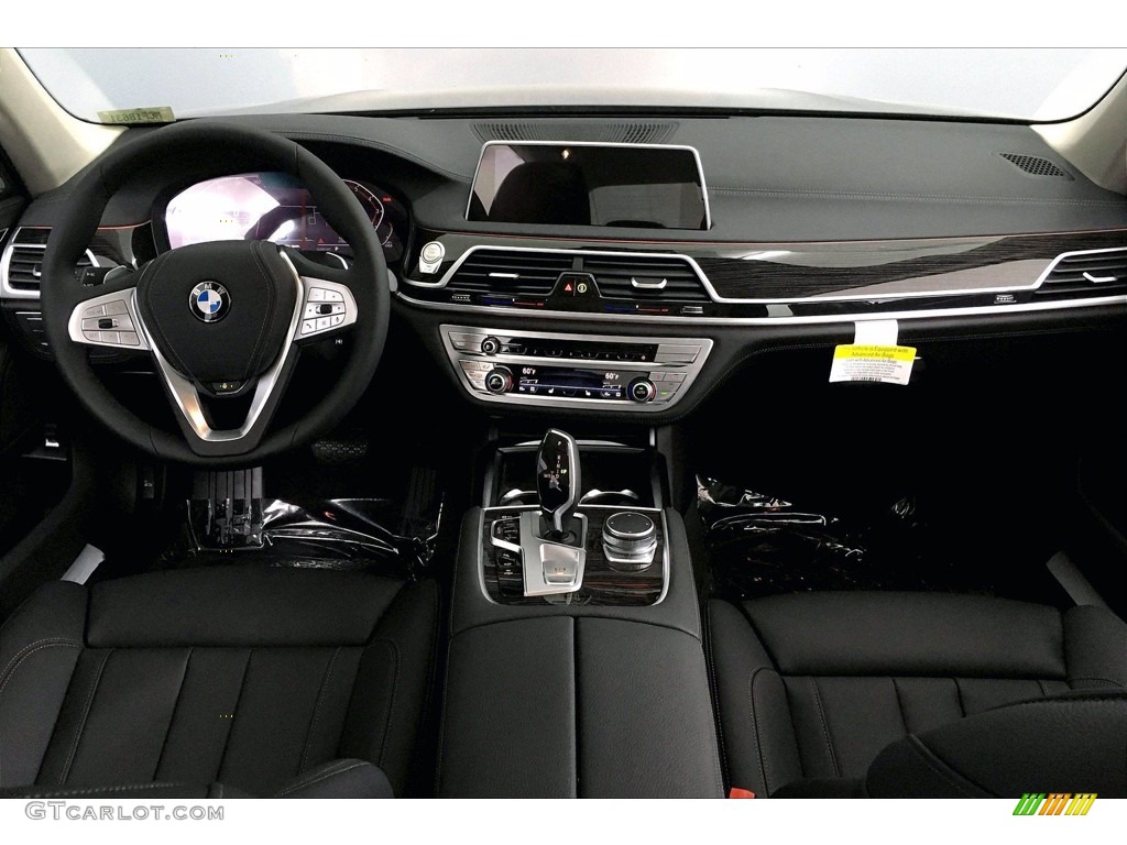 2021 BMW 7 Series 740i Sedan Black Dashboard Photo #139836879