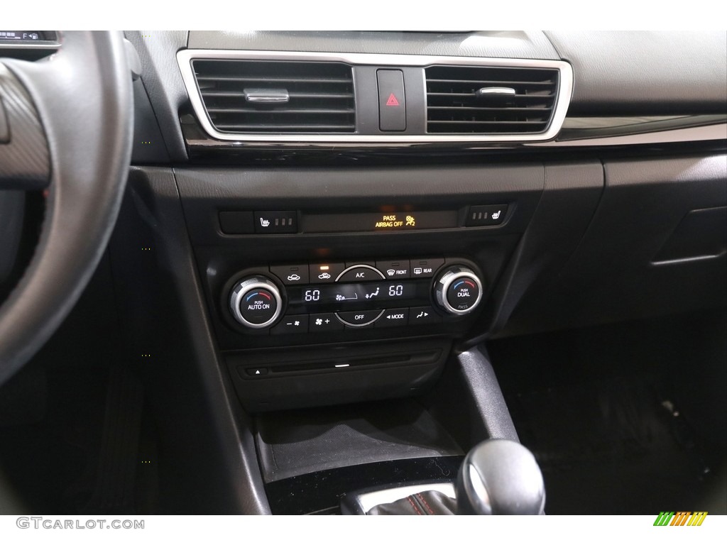 2015 Mazda MAZDA3 i Grand Touring 4 Door Controls Photos