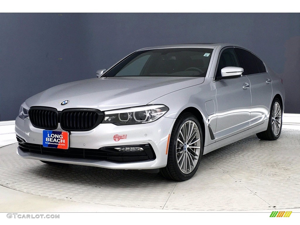 2018 5 Series 530e iPerfomance Sedan - Glacier Silver Metallic / Black photo #12