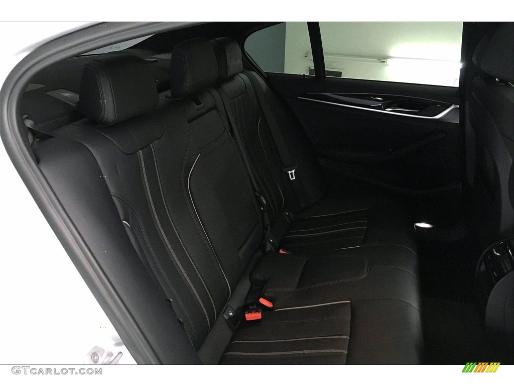 2018 5 Series 530e iPerfomance Sedan - Glacier Silver Metallic / Black photo #29