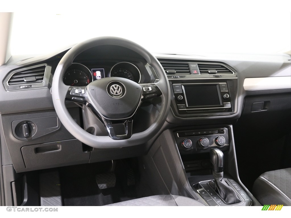 2019 Tiguan S 4MOTION - Dark Moss Green Metallic / Titan Black photo #6