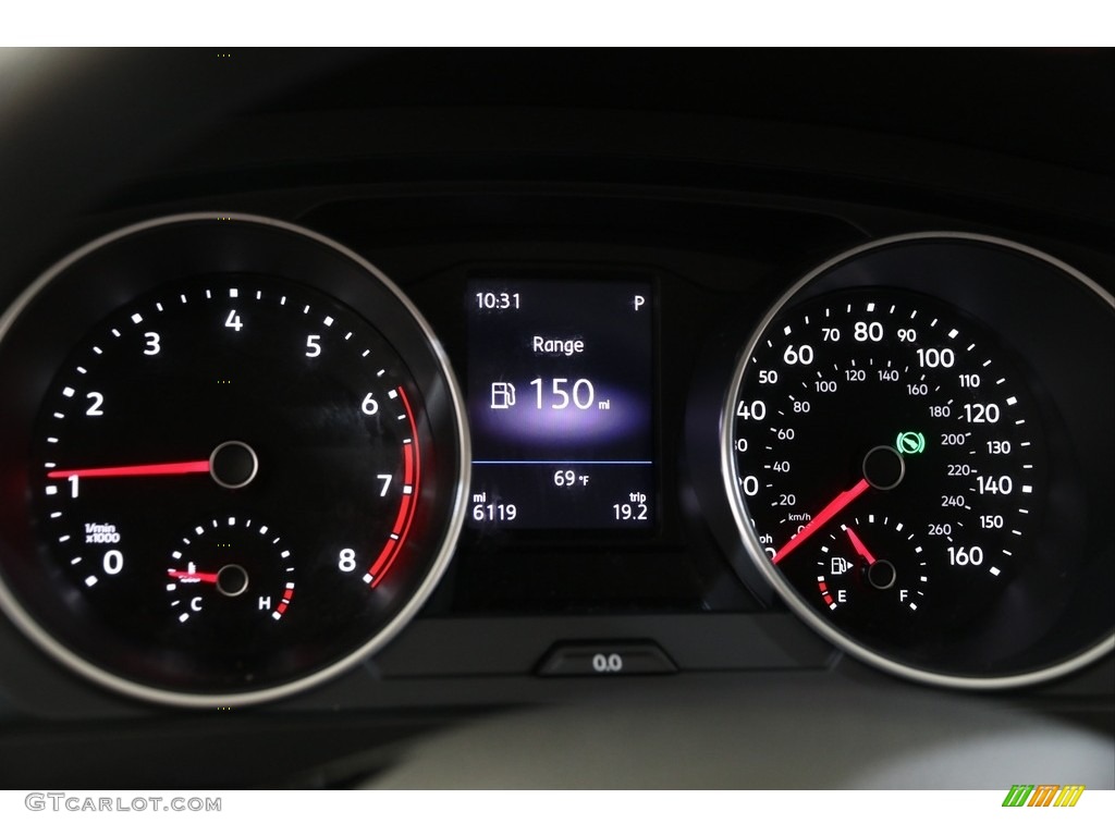 2019 Tiguan S 4MOTION - Dark Moss Green Metallic / Titan Black photo #8