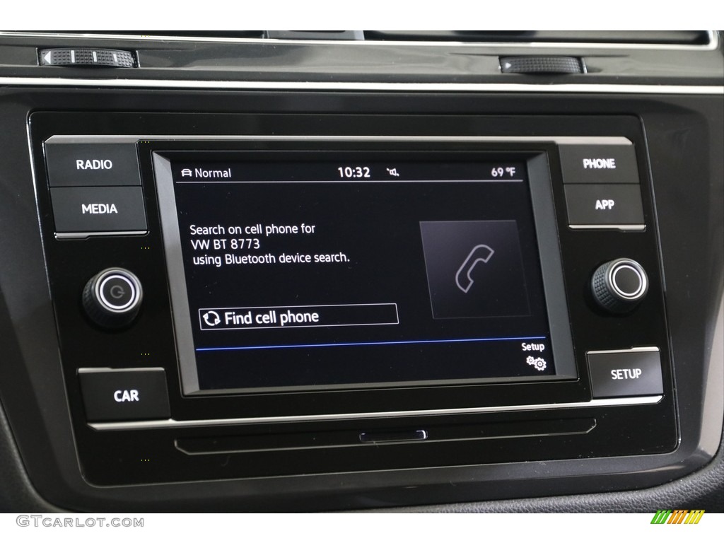 2019 Tiguan S 4MOTION - Dark Moss Green Metallic / Titan Black photo #10