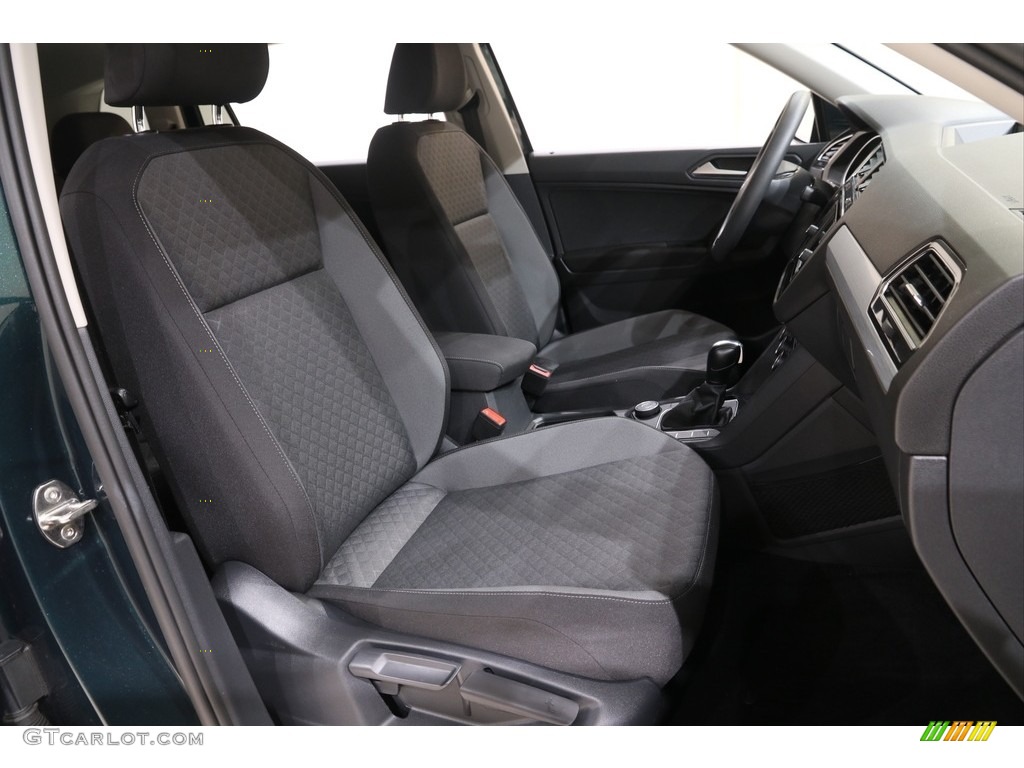 2019 Tiguan S 4MOTION - Dark Moss Green Metallic / Titan Black photo #13