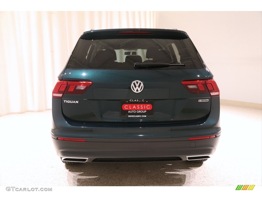 2019 Tiguan S 4MOTION - Dark Moss Green Metallic / Titan Black photo #16