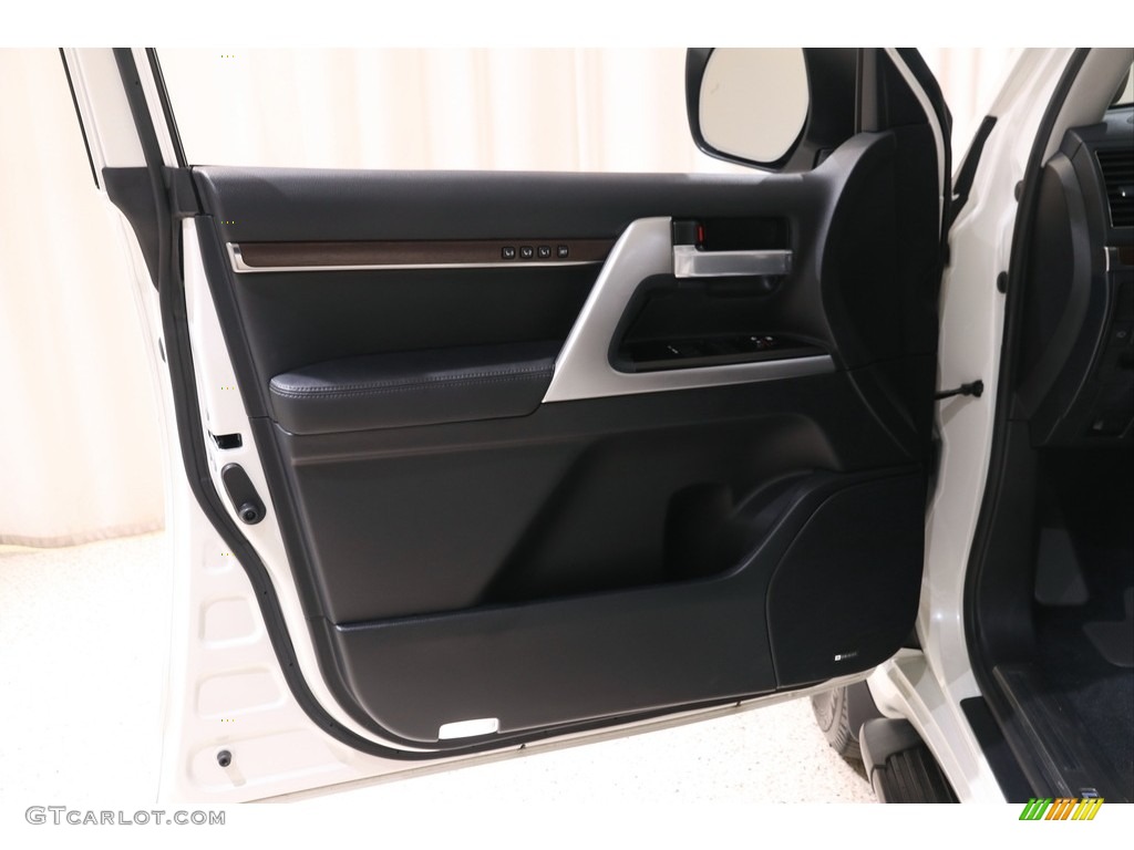 2017 Toyota Land Cruiser 4WD Door Panel Photos