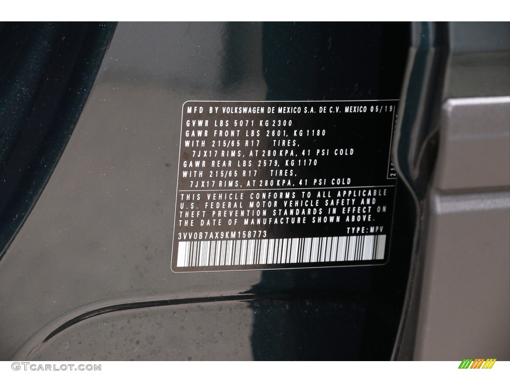 2019 Tiguan S 4MOTION - Dark Moss Green Metallic / Titan Black photo #18